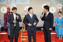 吉田裕（中央）