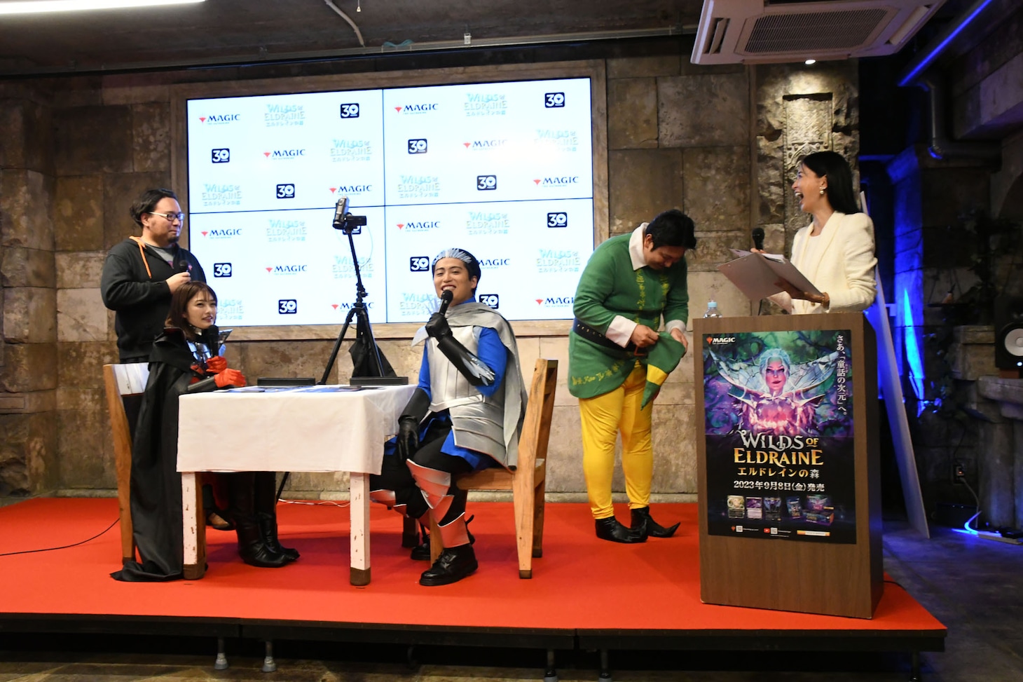帽子を落とし、「おじさん」が出てしまうレインボー・ジャンボたかお。