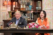 松本人志局長とファーストサマーウイカ顧問。(c)ABCテレビ