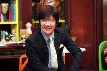 MCの内村光良。(c)テレビ東京