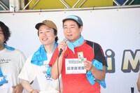 給水ポイントでは田津原理音が描いたオリジナル「バトリオンカード」が配布される。