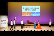 「ピアノの先祖【フォルテピアノ】×北欧から幸せを運ぶ【ハルダンゲルヴァイオリン】の世界」の様子。（写真提供：吉本興業）