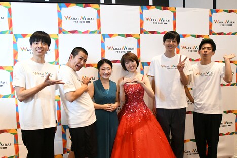 左からコットン、加藤美季、山瀬理桜、カベポスター。