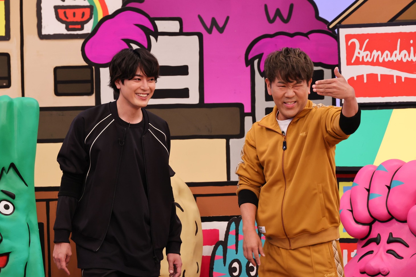 左から間宮祥太朗、FUJIWARA藤本。(c)カンテレ