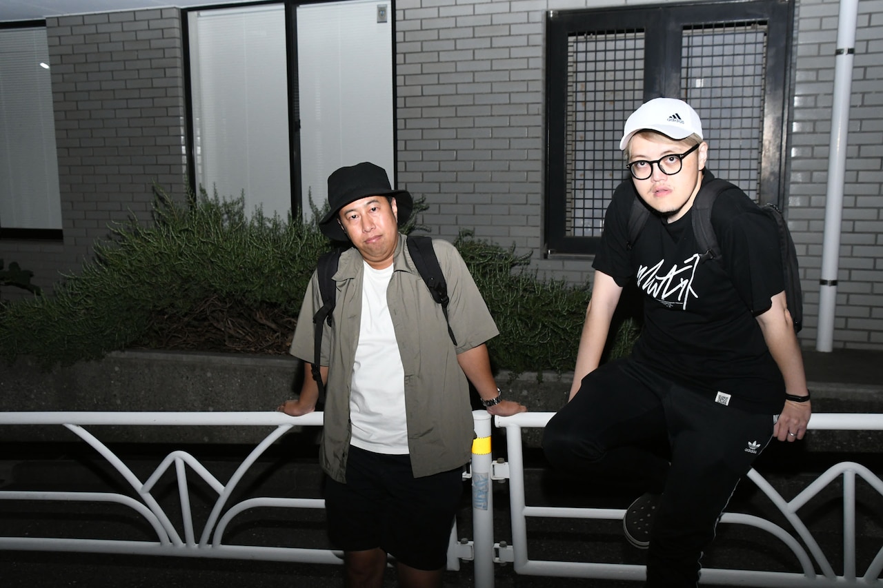 ウエストランド井口（左）と飯塚大悟（右）。