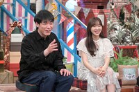 MCの麒麟・川島、指原莉乃。