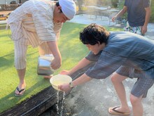 「霜降り明星のあてみなげ」より。(c)静岡朝日テレビ