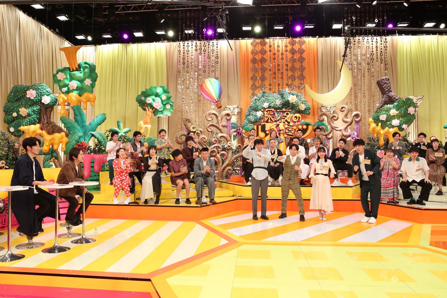 スタジオの様子。(c)フジテレビ