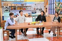 スタジオの様子。(c)テレビ朝日