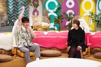 ずん飯尾と水野美紀。(c)CBC