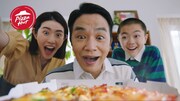 新CM「ハットラグビーBOX ノックオン」編より。