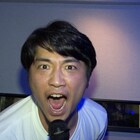 さや香新山、カラオケバーですべてを出し切るように熱唱