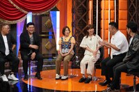 「アンタウォッチマン！」にスタジオ出演する（左から）サンドウィッチマン、Aマッソ、アンタッチャブル。(c)テレビ朝日