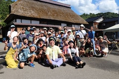 「ひむバス!」新潟の山奥で最高の景色と最高の家族に出会う、川遊びや野菜収穫も