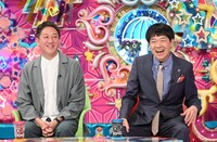 左から、サバンナ高橋、蛍原徹。(c)テレビ朝日