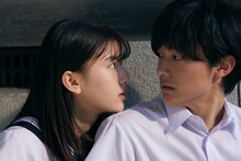 「アオハライド Season1」より、出口夏希演じると双葉と櫻井海音演じる洸。