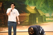 相方・阪本が登場し、へたり込むマユリカ中谷。