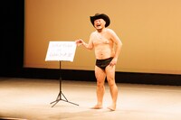 ハリウッドザコシショウ（撮影：二瓶 彩）