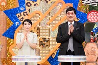 左から野嶋紗己子（MBSアナウンサー）、南海キャンディーズ山里。(c)MBS