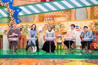 スタジオゲストのナジャ・グランディーバ、朝日奈央、松嶋尚美、銀シャリ 。(c)MBS