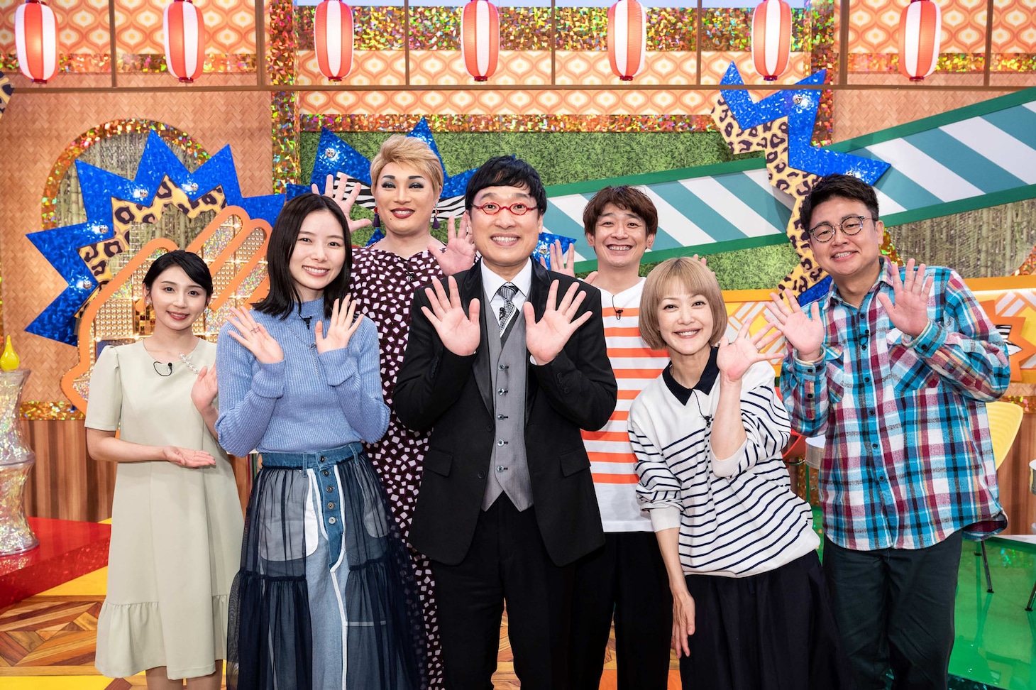 「関西人の本音をお届け！ぶっちゃけツッコミ劇場」のスタジオ出演者。(c)MBS