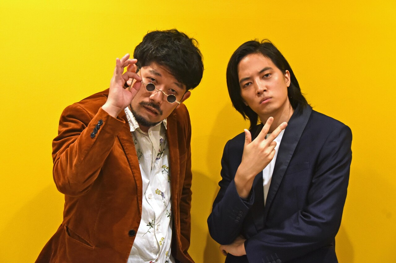 キャプテンバイソン。左から高野哲郎、西田涼。