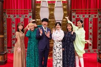 左から秋元真夏、丸山桂里奈、劇団ひとり、ホラン千秋、藤本美貴、アンミカ。(c)関西テレビ