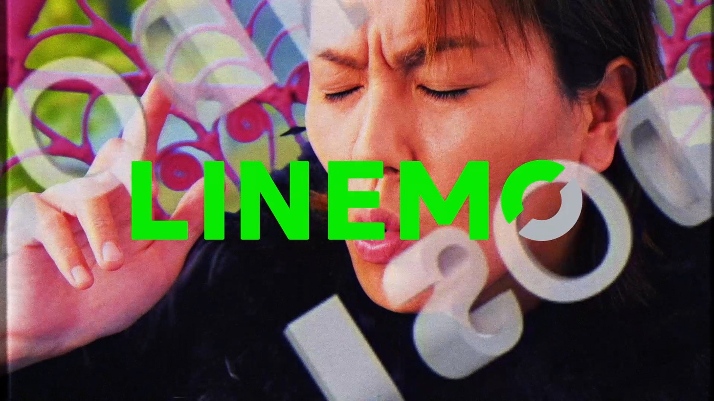 Web動画「#ラインモの大クセ到来ンモ」のワンシーン。