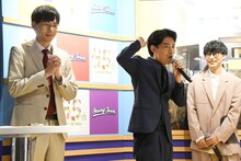 「浜田の使ってるシャンプー、教えないよ！」でかわいさをアピールするカベポスター浜田。