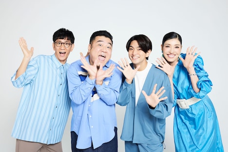 左から、アンタッチャブル、正門良規(Aぇ! group)、アンミカ。(c)MBS