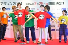 会見に欠席したフースーヤのパネル。（写真提供：吉本興業）