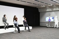 ゆりやんレトリィバァからのメッセージ動画が流れた場面。