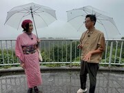 おぎやはぎ矢作と吉田羊（左）。(c)テレビ東京