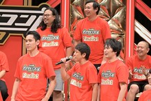 や団、カゲヤマ（後列）ら。