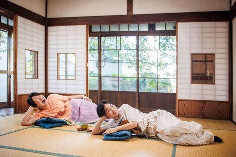 森三中・大島（左）とイモトアヤコ（右）。（Photography by Kii Chan）