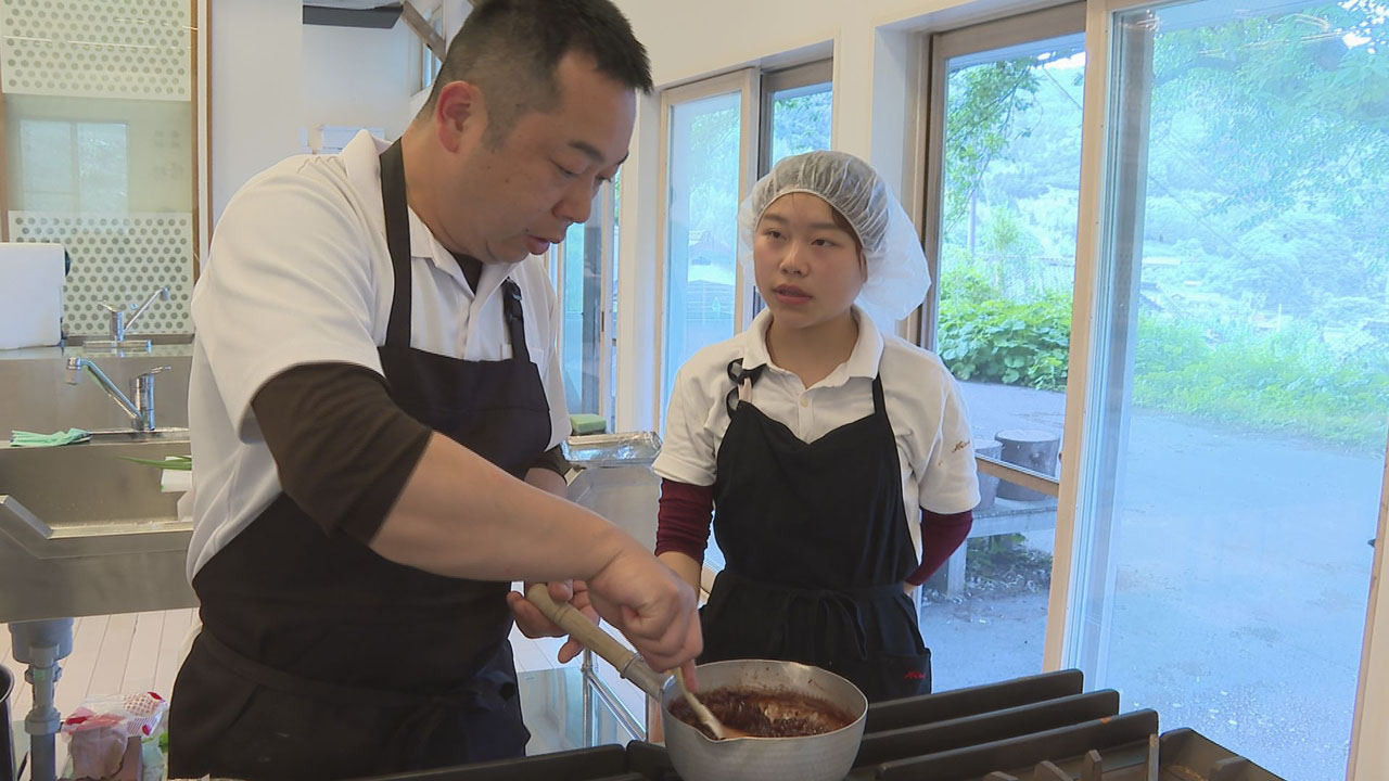 「令和版 虎の穴 ～そこに飛び込む理由～」のワンシーン。(c)日本海テレビ