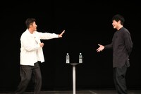 トークする麒麟。