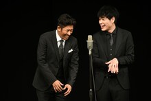 楽しそうに新ネタを披露する麒麟。