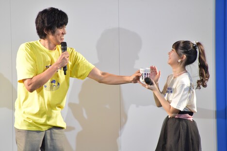 ザ・ギース尾関と広本瑠璃。