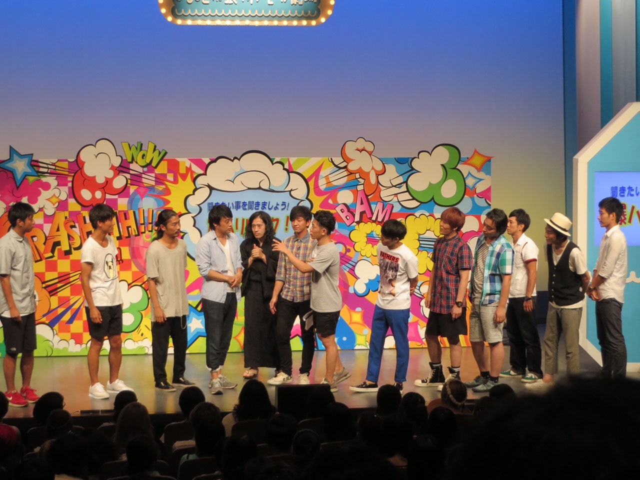 オープン当初は夕方に「爆ハリ！」という帯のイベントを開催していました。その頃の担当芸人たち。ジャルジャル、パンサー、ジャングルポケット、ピース、しずる、ゲストにフルーツポンチ。