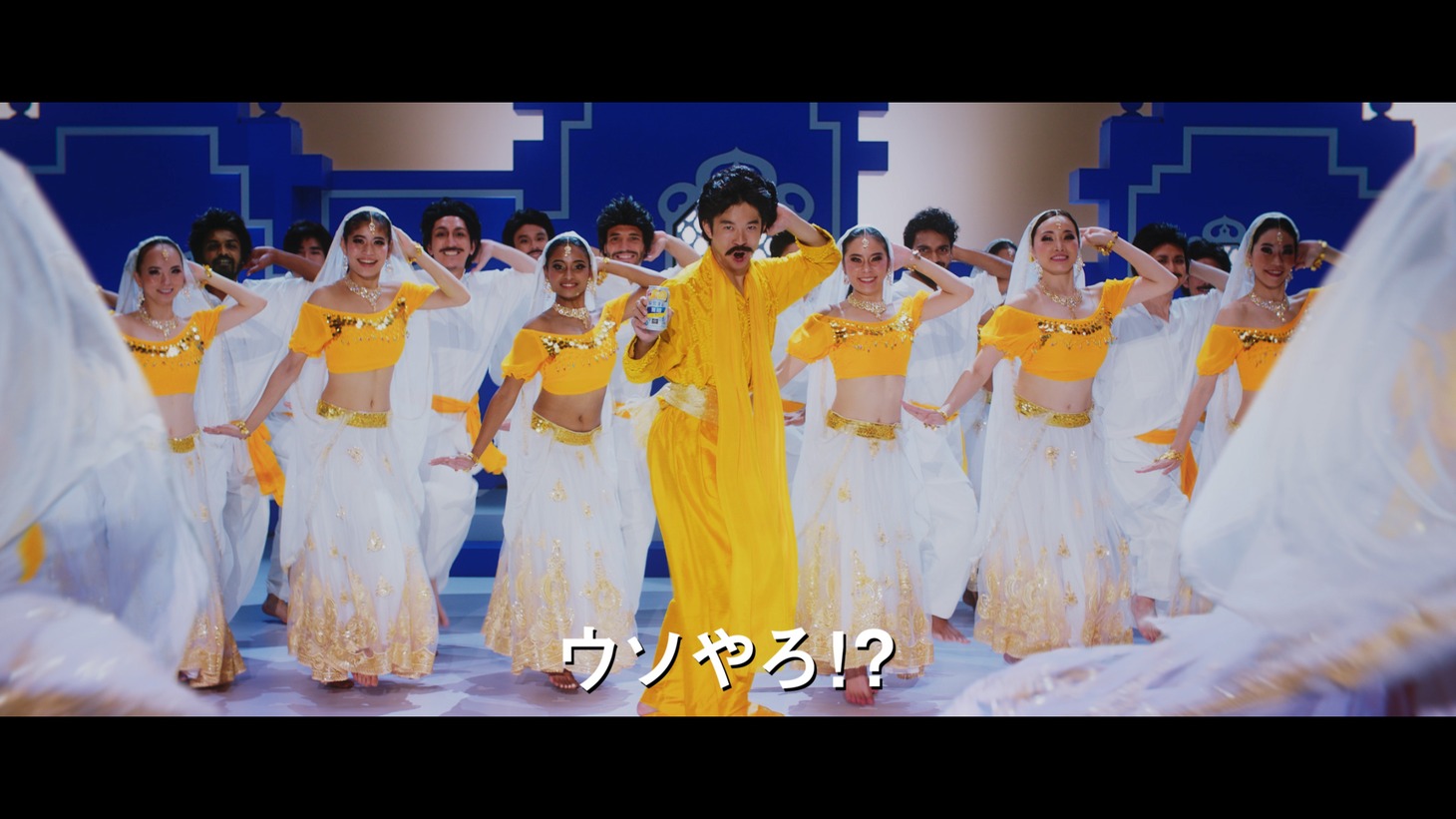 CM「ムトゥ踊る無糖レモン」編のワンシーン。