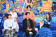 ハライチ岩井（中央）ら。(c)テレビ朝日