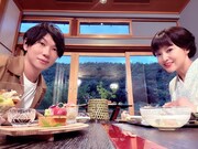 古市憲寿と藤原紀香。(c)ABCテレビ