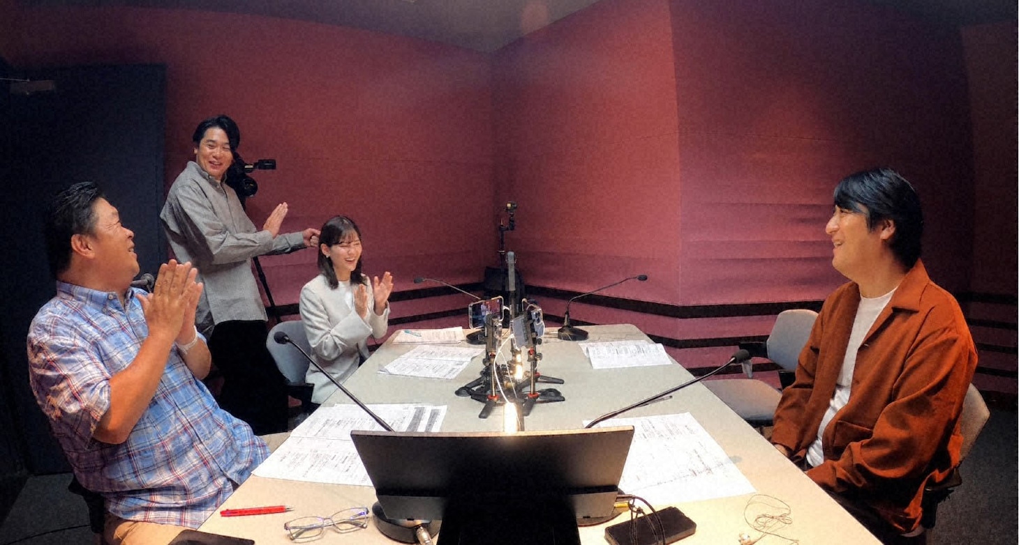 「伊集院光＆佐久間宣行の勝手にテレ東批評」初回の様子。