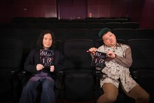 左からピース又吉、野性爆弾くっきー！。(c)関西テレビ