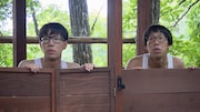 「相席食堂」に出演し、「ドッペルゲンガー相席」を繰り広げる(左から)坂口涼太郎、ひょっこりはん。(c)ABCテレビ