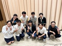 前列左からミキ亜生、昴生、東京03豊本、飯塚、角田。後列左からダウ90000蓮見、園田、飯原、上原。