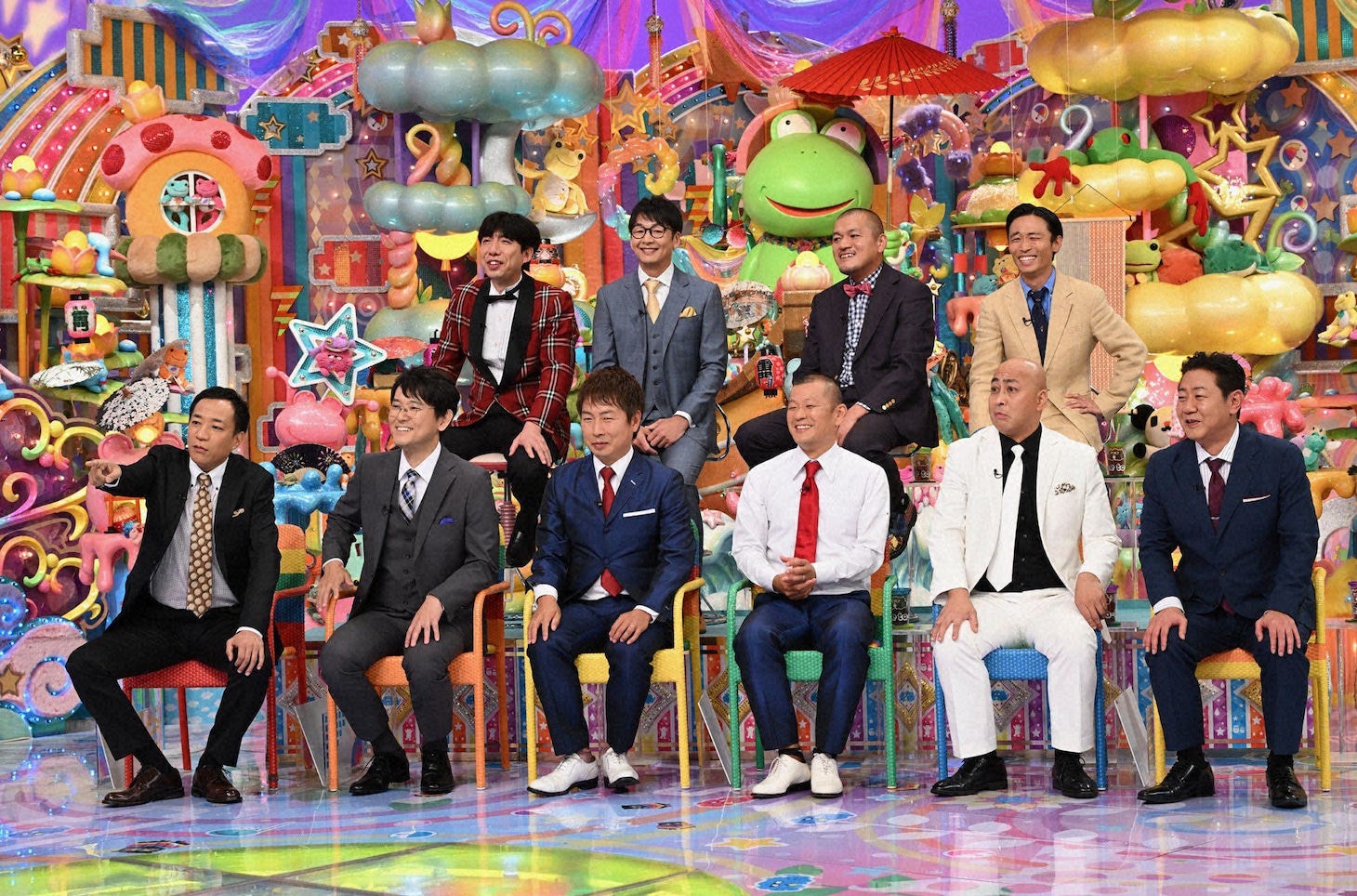 前列左から、ナイツ、U字工事、錦鯉、後列左から、ねづっち、ハマカーン神田、カミナリ。(c)テレビ朝日