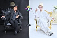 執事役の（左から）松崎しげる、Matt Rose。(c)TBS