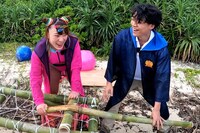 フワちゃんと伊沢拓司。(c)TBS